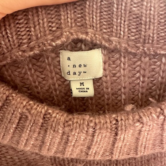 A New Day Women’s Mauve Pink Cable Knit Mock Neck Sweater - Size Medium - Picture 3 of 5